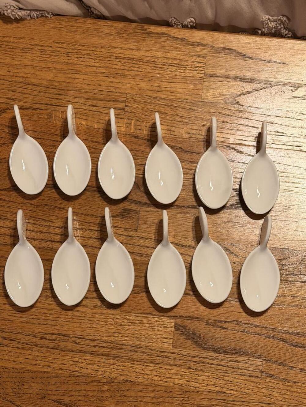 Set of 12 Pier 1 Imports White Porcelain Appetizer/ Wedding Tasting Spoons